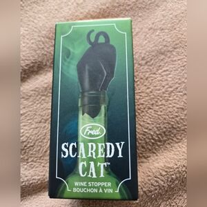 Fred Scaredy Cat Black Wine Stopper
